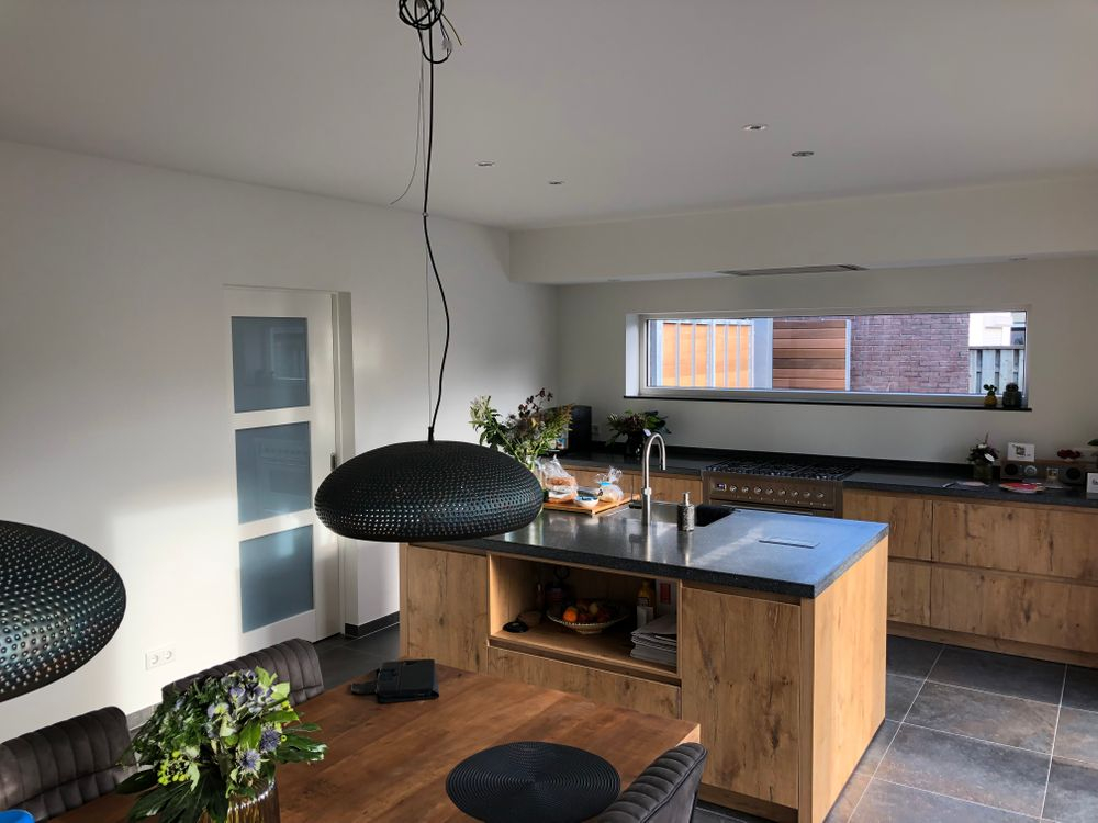 Nieuwe woonkamer en keuken in Weert (Louis Regoutstraat) — foto 4